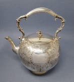 Theepot - Verzilverd - Chinoiserie-finiaal - 1900, Antiek en Kunst