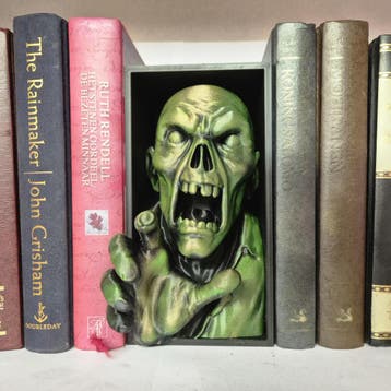 Zombie Book Nook - 3D Printed walking dead for Fantasy Books, Verzamelen, Verzenden, Nieuw