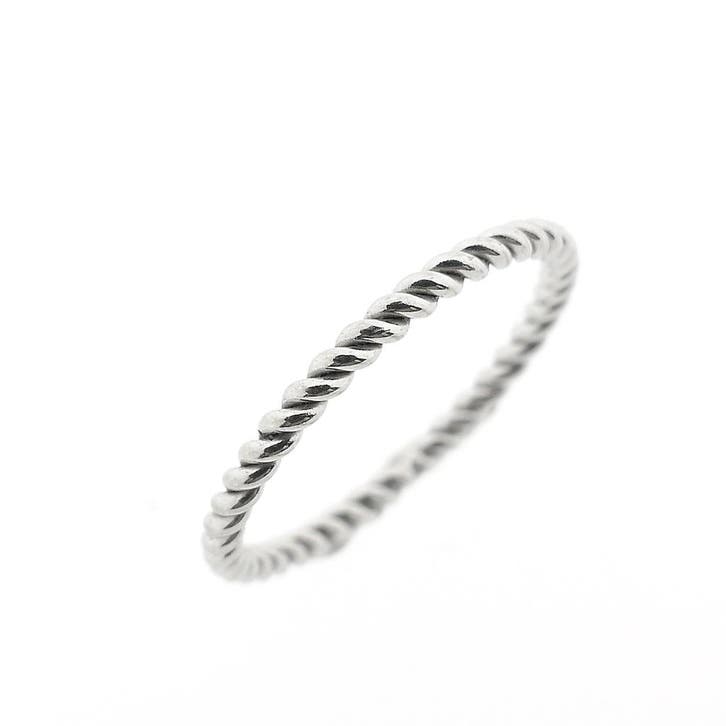 Witgouden gedraaide aanschuifring, Sieraden, Tassen en Uiterlijk, Ringen, Dame, Goud, 17 tot 18, Gebruikt, Goud, Ophalen of Verzenden