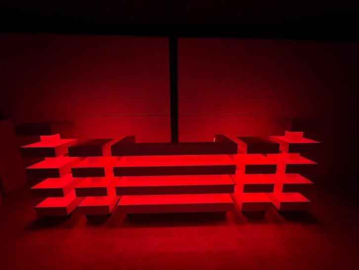 Dj booth column led - dj meubel led, Muziek en Instrumenten, Dj-sets en Draaitafels, Nieuw, Pioneer, Dj-set