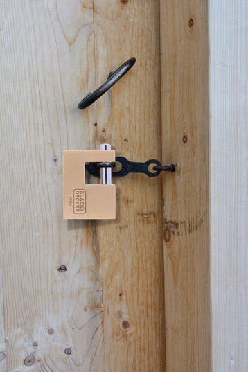 2dekans | BLACK+DECKER Hangslot - 50mm - Incl. 3 Sleutels -, Ophalen of Verzenden, Zo goed als nieuw