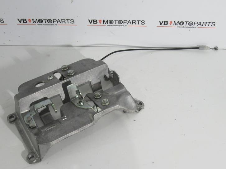 Yamaha Tracer 900 GT Sluiting slot zadel, Motoren, Onderdelen | Yamaha, Ophalen of Verzenden