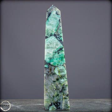Majestueus smaragdobelisk uit de legendarische Muzo-mijn –