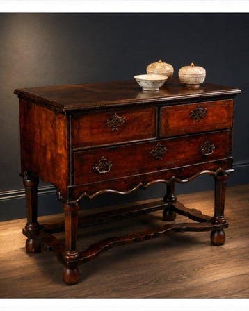 Commode - eiken/notenhout
