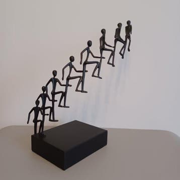 sculptuur, L’art de s’élever - 39 cm - IJzer