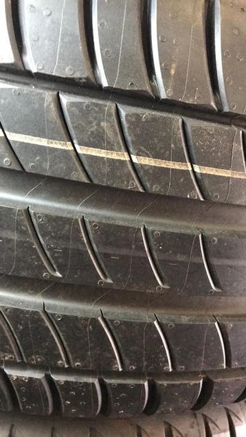 “225 50 18 Michelin. Demo. Puntjes zitten er nog op“, Ophalen, 18 inch, Gebruikt, Band(en)