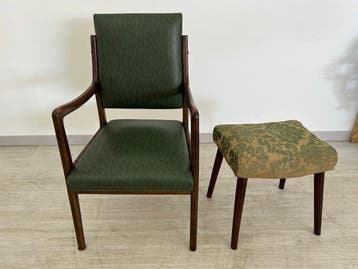 Fauteuil - Walnoot - Vintage fauteuil met kruk.