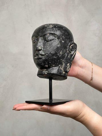 Beeld, NO RESERVE PRICE - Stunning Lava Stone Buddha Head on