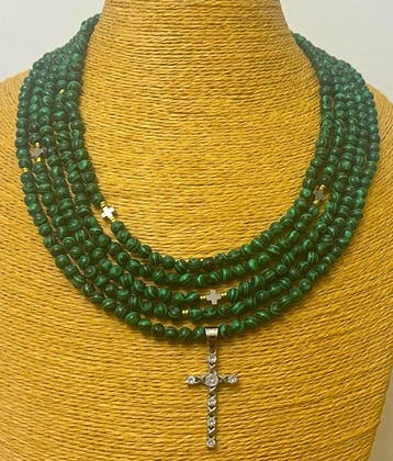 Malachiet met katholieke kruisen en Grieks kruis - Ketting, Antiek en Kunst