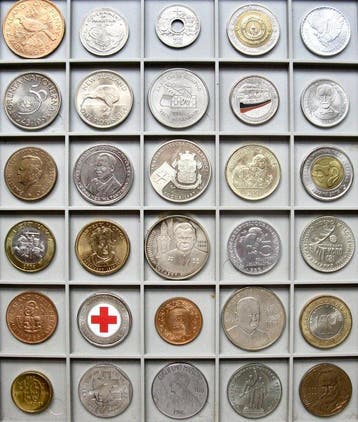 Wereld. 30 Different Nice Quality Coins | 1936-2019 | Exotic