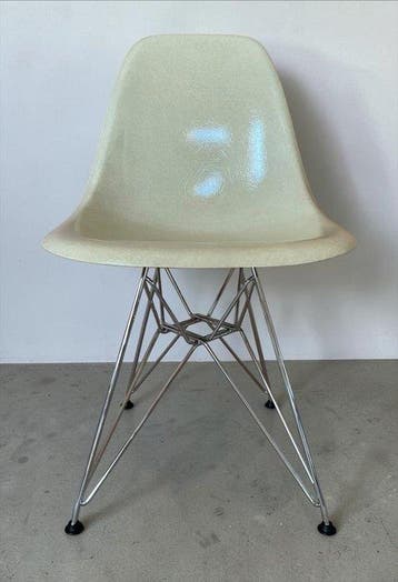 Herman Miller, Vitra - Charles & Ray Eames - Stoel - DSR -