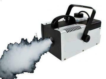 Rookmachine huren? Gratis verzending en lage prijs!, Ophalen of Verzenden, Zo goed als nieuw, Verjaardag