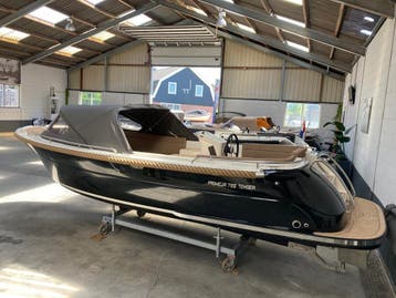 Primeur 700 Tender met Vetus 42 PK | Vaarklaar |, Nieuw, Polyester, Diesel, Binnenboordmotor