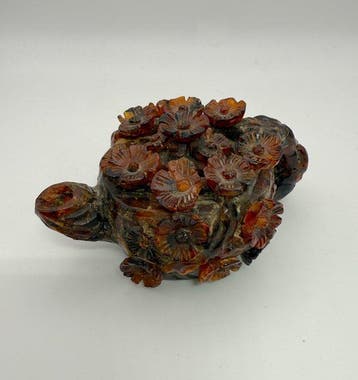 Antiek Chinees Gegraveerde Barnsteen Miniatuur Wijnpot -