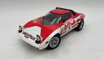 Kyosho 1:18 - Modelauto - Lancia Stratos HF Winner Rally, Nieuw