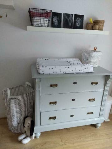 Zeer veel Brocante commodes met bijpassende kasten, Zo goed als nieuw