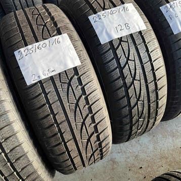 2 x Hankook 225-60-16 Winterbanden 6,5mm, Gebruikt, 16 inch, Band(en), Personenwagen