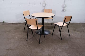Jong gebruikte kantinetafel De Valk ahorn Ø90 cm zwarte voet, Verzenden, Gebruikt