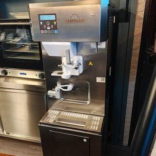 IJsmachine, Carpigiani, Nieuw in verpakking