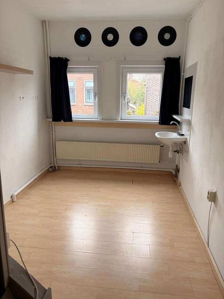 Woning te huur in Enschede - 10 m² - 5 kamer(s) - 5 kamers, Huizen en Kamers, Huizen te huur, Overijssel, Overige soorten