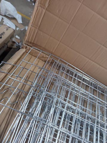 Schanskorf robotmaaier overkapping - Nieuw, 68% goedkoper, Ophalen of Verzenden, Zo goed als nieuw, Metaal, Overige typen