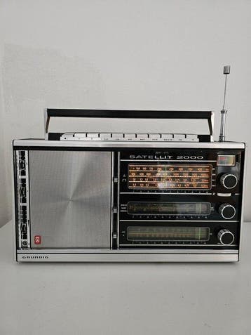 Grundig - Satellit 2000 Portable Wereldradio, Nieuw