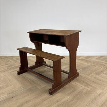 Vintage houten schoolbank (hxbxd) 95x114.5x85 cm, Huis en Inrichting, Bureaus, Gebruikt, Hout, Bruin, Ophalen of Verzenden