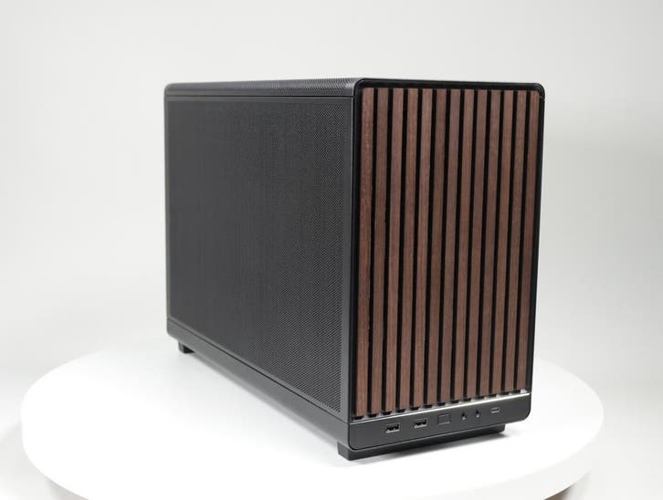 [RETOURDEAL] Lian-Li A3-mATX Wood Edition Black - Behuizing, Computers en Software, Computerbehuizingen, Ophalen of Verzenden