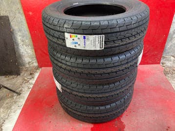 4x 215/65R16 Bridgestone bestelwagenbanden NIEUW, 16 inch, Nieuw, Ophalen of Verzenden, Band(en)