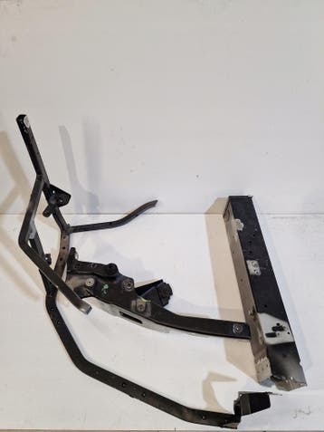 Ferrari F8 rechter koelradiator montagebeugel, Verzenden, Gebruikt