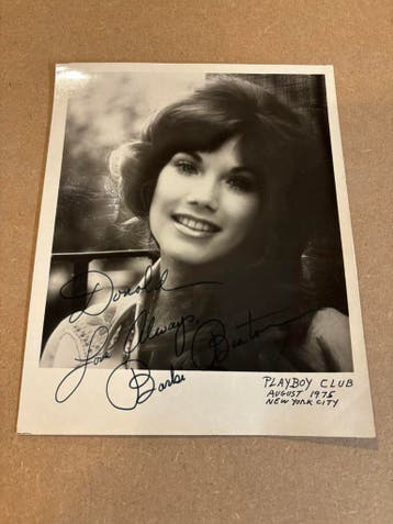 Playboy model Barbi Benton gesigneerde foto, Verzamelen, Ophalen of Verzenden, Zo goed als nieuw, Foto of Kaart, Gesigneerd