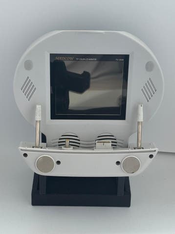 PS one LCD Scherm MAD COW TV. 2006– PlayStation 1, Verzenden, Gebruikt