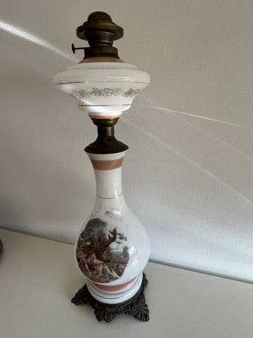 Tafellamp - Opaline glas - antieke petroleumlamp