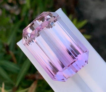 Zonder minimumprijs - 1 pcs Tweekleurig Kunziet - 169.24 ct, Sieraden, Tassen en Uiterlijk, Nieuw