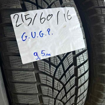 2 x Goodyear 215-60-16 Winterbanden 9,5mm, 16 inch, Band(en), Personenwagen, Gebruikt