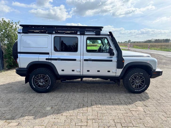 Ineos Grenadier 4x4 Zeer compleet en NIEUWSTAAT, Auto's, Zwart, Adaptive Cruise Control, Zilver of Grijs, BTW verrekenbaar