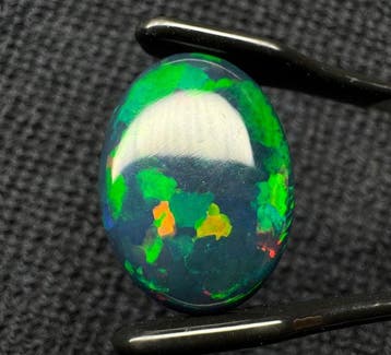 Opaal Cabochon- 1.86 g