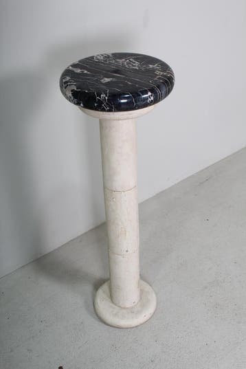 Vintage travertin, marmer plantenzuil, Huis en Inrichting, Overige materialen, Gebruikt, 75 cm of meer, 60 cm of meer