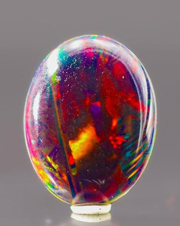 Prachtige BLACK OPAL-edelsteen • 1,80 ct • Indrukwekkend