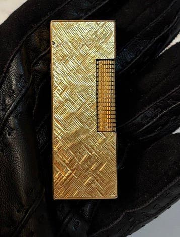 Dunhill, Vintage Dunhill Rollagas Lighter – Rare Gold Bark /, Verzamelen, Nieuw