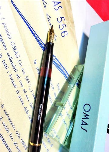 Omas - 556 - Vulpen, Verzamelen, Pennenverzamelingen, Nieuw