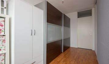 Te Huur 4 Kamer Appartement Zuidplein In Rotterdam, Huizen en Kamers, Huizen te huur, Rotterdam, Direct bij eigenaar, Appartement