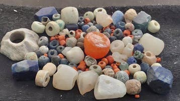 Oudegyptisch naar Romeins Glas meer dan honderd oude kralen, Antiek en Kunst
