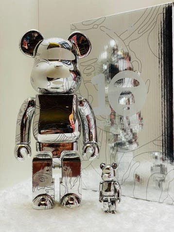 BE@RBRICK 400% & 100% Aape 10th Anniversary (LIGHT Ver.), Antiek en Kunst