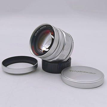Voigtländer Nokton 50mm F1.5 ASHPERICAL M-Mount with Lens