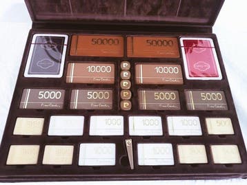 Vintage Pierre Cardin Gaming Set – 1970s – Sealed Cards -, Nieuw