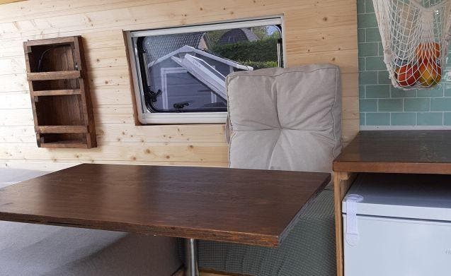 2 pers. Renault camper huren in Alkmaar? Vanaf € 107 p.d. -, Caravans en Kamperen, Verhuur