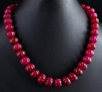 Heel mooie ketting, handgemaakte robijnpompoenkralen - 495
