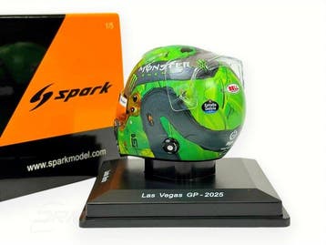 Spark 1 : 5 - Model sportwagen - BELL HELMET / CASQUE LANDO, Nieuw