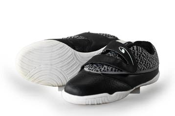 Evolv Sneakers Jongens in maat 29 Zwart, Jongen of Meisje, Schoenen, Zo goed als nieuw, Verzenden